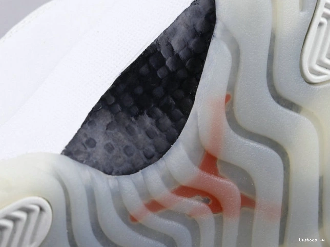 (GS) 11 Platinum Jordan Tint 378038-016 Retro  0815
